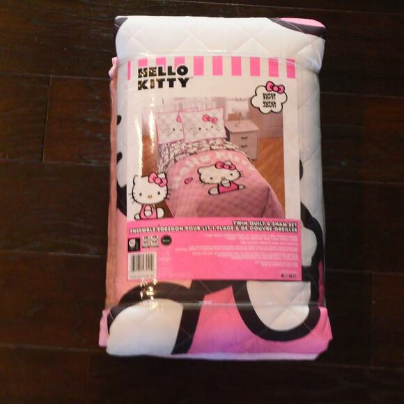 NEW Jay Franco Hello Kitty Pink Stripes & Hearts Twin Size Quilt & Sham Set - Picture 5 of 9